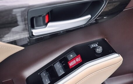 Toyota Highlander, 2025 год, 5 680 000 рублей, 14 фотография