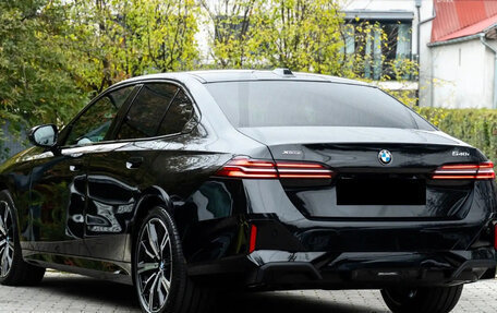 BMW 5 серия, 2025 год, 10 890 000 рублей, 3 фотография