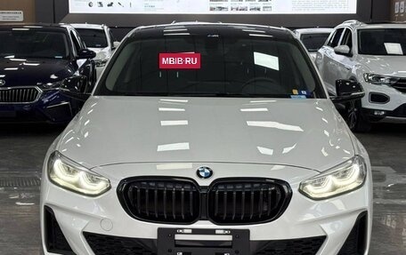 BMW 1 серия, 2022 год, 2 250 000 рублей, 3 фотография