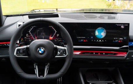 BMW 5 серия, 2025 год, 10 890 000 рублей, 8 фотография