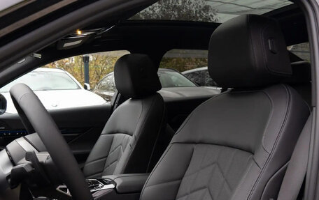 BMW 5 серия, 2025 год, 10 890 000 рублей, 6 фотография