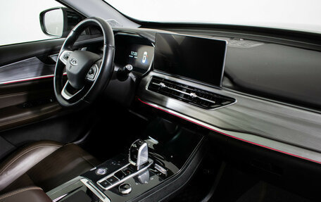 Chery Tiggo 8 Pro, 2021 год, 2 010 000 рублей, 12 фотография