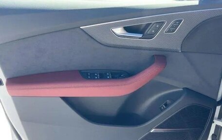 Audi SQ8, 2025 год, 17 914 000 рублей, 13 фотография