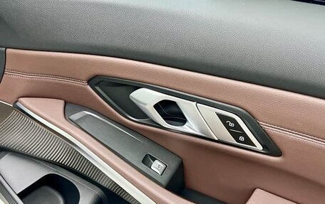 BMW 3 серия, 2024 год, 4 520 000 рублей, 13 фотография