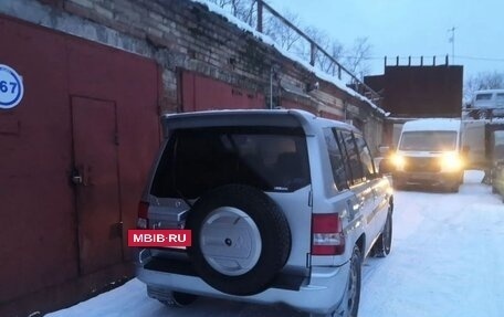 Mitsubishi Pajero iO, 2000 год, 650 000 рублей, 3 фотография