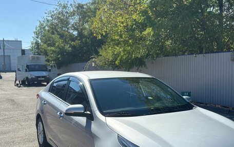 KIA Rio IV, 2020 год, 1 650 000 рублей, 3 фотография