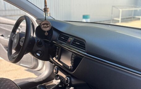 KIA Rio IV, 2020 год, 1 650 000 рублей, 8 фотография