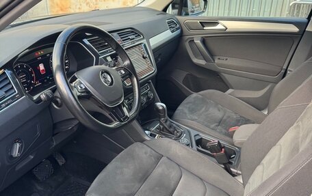 Volkswagen Tiguan II, 2018 год, 2 950 000 рублей, 10 фотография