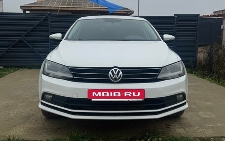 Volkswagen Jetta VI, 2018 год, 1 250 000 рублей, 2 фотография
