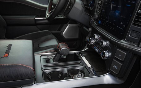 Ford F-150, 2025 год, 19 500 000 рублей, 29 фотография
