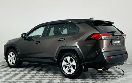 Toyota RAV4, 2020 год, 2 850 000 рублей, 7 фотография