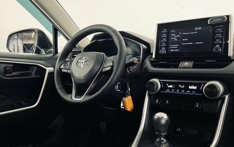 Toyota RAV4, 2020 год, 2 850 000 рублей, 16 фотография