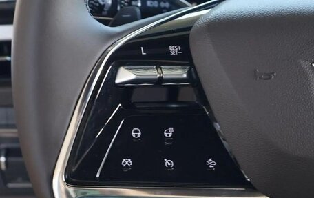 Cadillac Escalade V, 2025 год, 15 441 000 рублей, 23 фотография