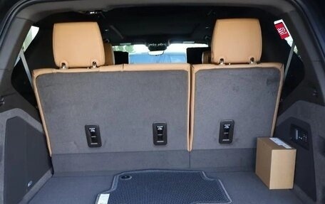 Cadillac Escalade V, 2025 год, 15 441 000 рублей, 18 фотография