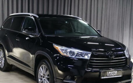 Toyota Highlander III, 2014 год, 2 449 000 рублей, 2 фотография