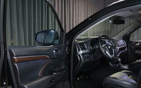 Toyota Highlander III, 2014 год, 2 449 000 рублей, 7 фотография