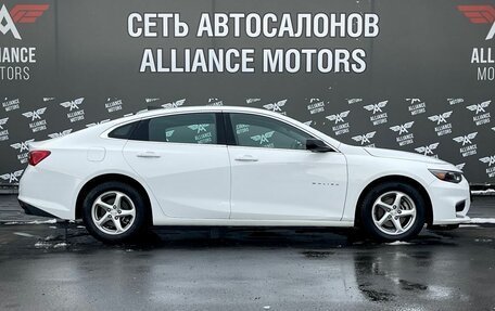 Chevrolet Malibu IX, 2016 год, 1 299 000 рублей, 9 фотография
