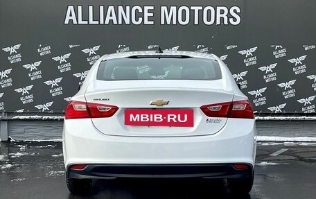 Chevrolet Malibu IX, 2016 год, 1 299 000 рублей, 6 фотография