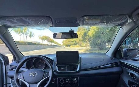 Toyota Yaris XP150 рестайлинг, 2022 год, 1 350 008 рублей, 6 фотография