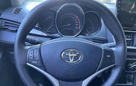 Toyota Yaris XP150 рестайлинг, 2022 год, 1 350 008 рублей, 8 фотография