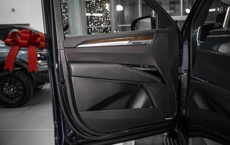 Cadillac Escalade V, 2025 год, 21 110 000 рублей, 21 фотография