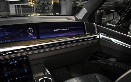 Cadillac Escalade V, 2025 год, 21 110 000 рублей, 13 фотография