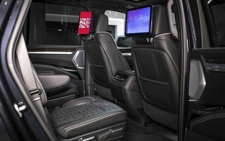 Cadillac Escalade V, 2025 год, 21 110 000 рублей, 32 фотография