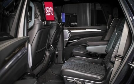 Cadillac Escalade V, 2025 год, 21 110 000 рублей, 28 фотография