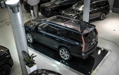 Cadillac Escalade V, 2025 год, 21 110 000 рублей, 40 фотография