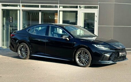 Toyota Camry, 2025 год, 4 950 000 рублей, 3 фотография