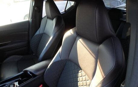 Toyota C-HR I рестайлинг, 2019 год, 1 300 555 рублей, 11 фотография