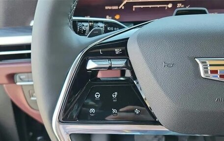 Cadillac Escalade V, 2025 год, 15 450 000 рублей, 17 фотография