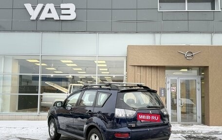 Mitsubishi Outlander III рестайлинг 3, 2011 год, 890 000 рублей, 4 фотография