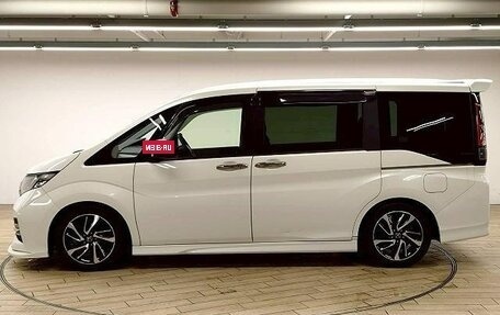 Honda Stepwgn IV, 2015 год, 1 398 000 рублей, 4 фотография