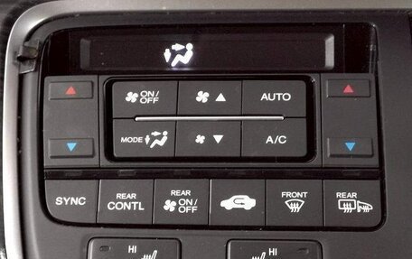 Honda Stepwgn IV, 2015 год, 1 398 000 рублей, 22 фотография