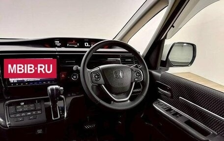 Honda Stepwgn IV, 2015 год, 1 398 000 рублей, 32 фотография