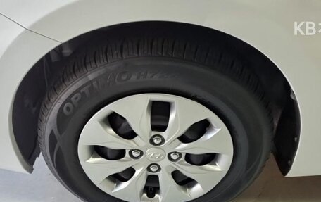 Hyundai Accent IV, 2019 год, 956 000 рублей, 13 фотография