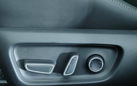 Toyota Camry, 2025 год, 4 799 000 рублей, 14 фотография