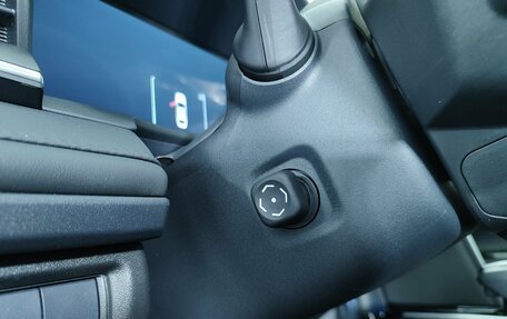 Toyota Camry, 2025 год, 4 799 000 рублей, 19 фотография