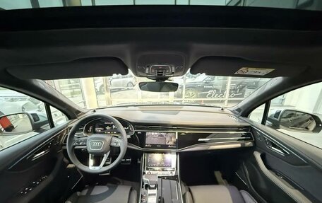 Audi SQ7, 2025 год, 19 800 000 рублей, 9 фотография