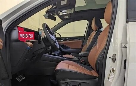 Volkswagen Tiguan, 2025 год, 4 842 000 рублей, 5 фотография