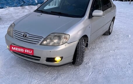 Toyota Corolla, 2004 год, 550 000 рублей, 3 фотография