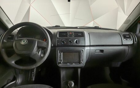 Skoda Fabia II, 2011 год, 319 000 рублей, 12 фотография