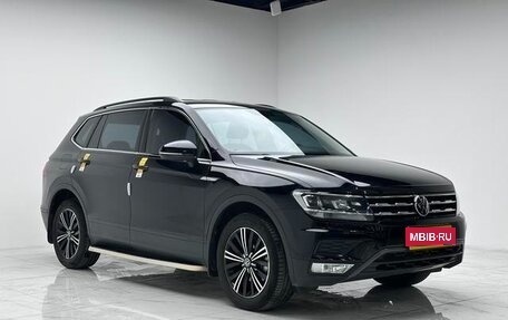 Volkswagen Tiguan II, 2021 год, 1 850 008 рублей, 1 фотография