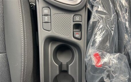 Toyota Yaris Cross, 2022 год, 1 500 008 рублей, 13 фотография