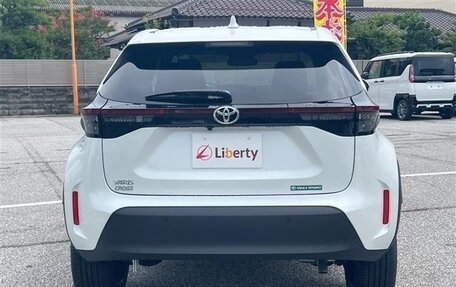 Toyota Yaris Cross, 2022 год, 1 500 008 рублей, 6 фотография