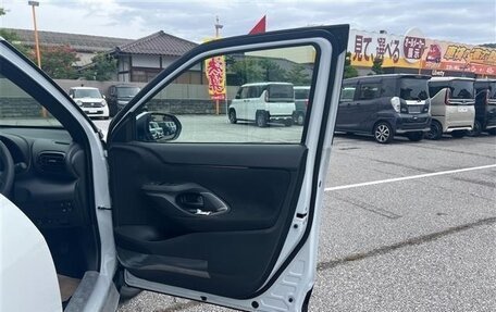 Toyota Yaris Cross, 2022 год, 1 500 008 рублей, 11 фотография