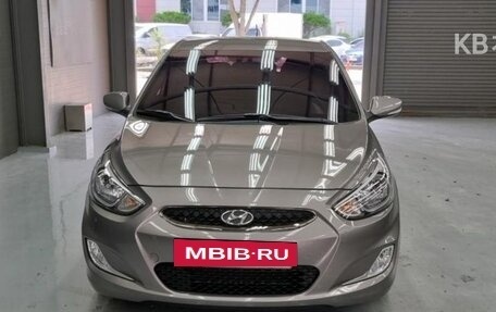 Hyundai Accent IV, 2018 год, 1 034 000 рублей, 2 фотография