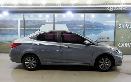 Hyundai Accent IV, 2019 год, 1 190 000 рублей, 3 фотография