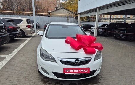 Opel Astra J, 2012 год, 670 000 рублей, 4 фотография